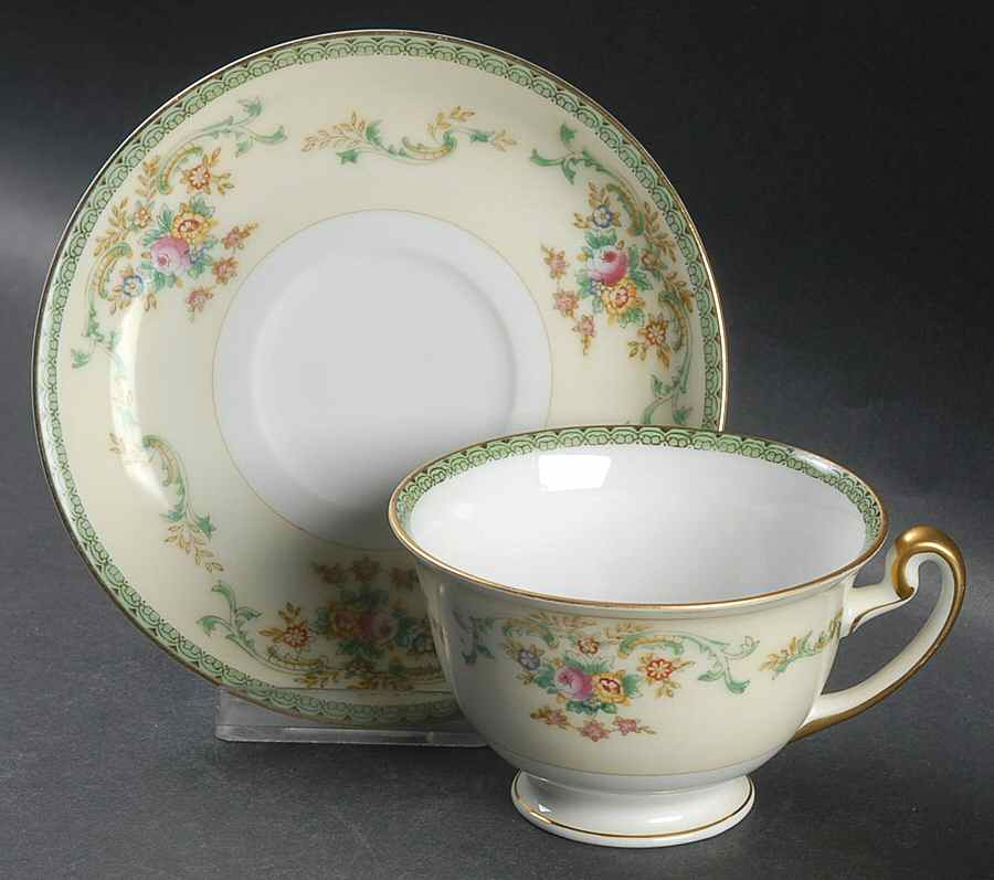 MEI81 Footed Cup & Saucer Set by Meito-1