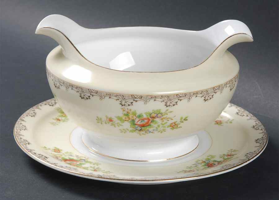 MEI83 Gravy Boat with Attached Underplate by Meito-1