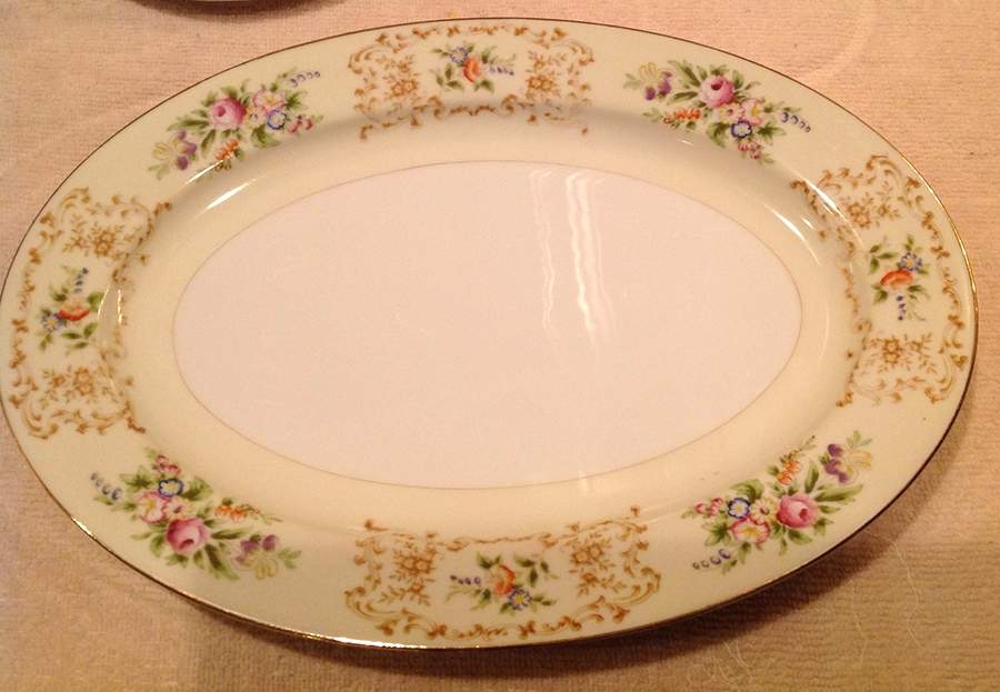 MEI86 14" Oval Serving Platter by Meito-1
