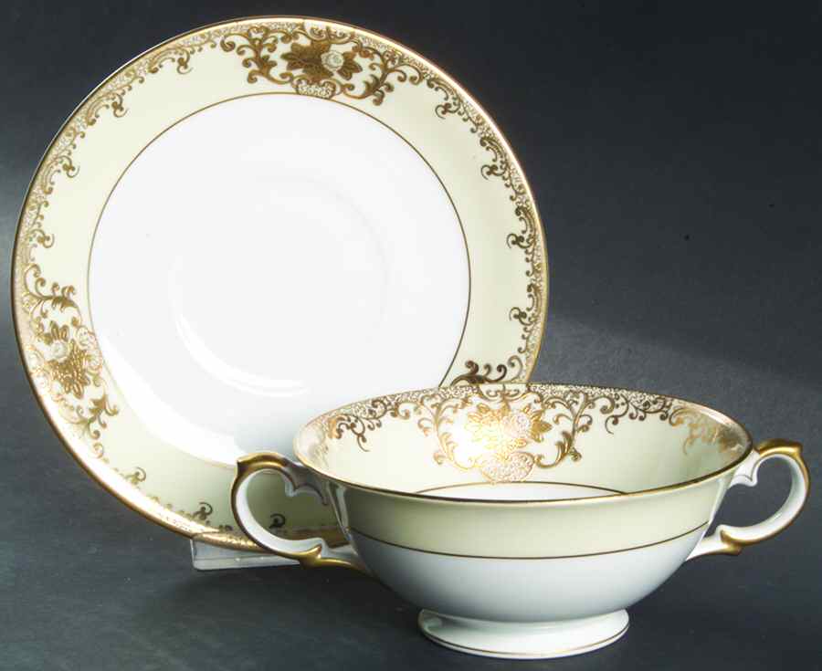 MEI89 Footed Cream Soup Bowl & Saucer Set by Meito-1
