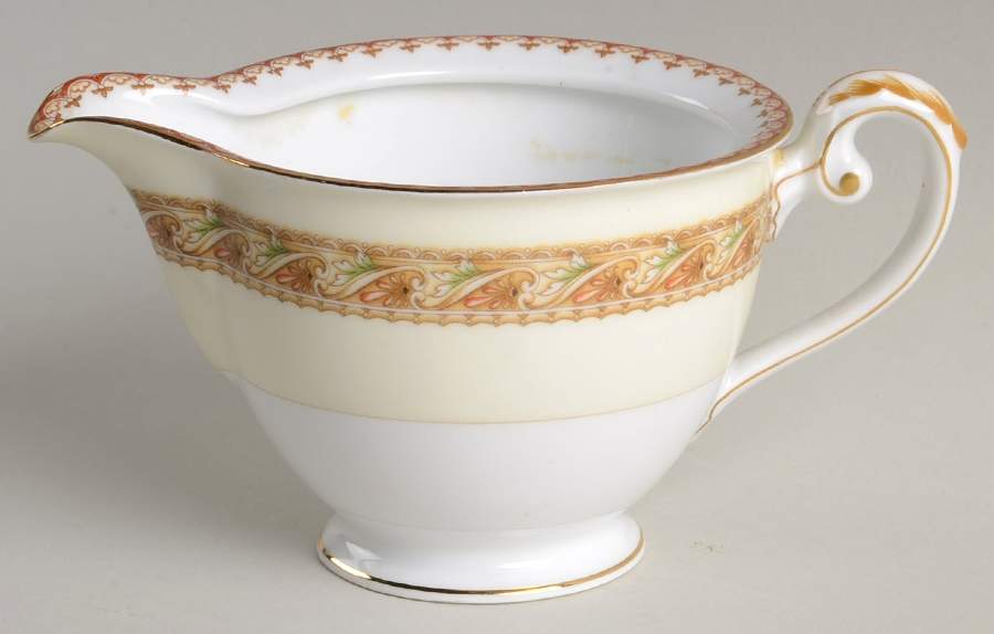 MEI93 (Gold Trim) Creamer by Meito-1