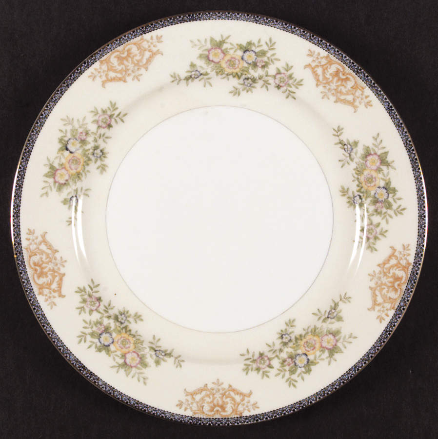 Montrose Dinner Plate by Meito-1