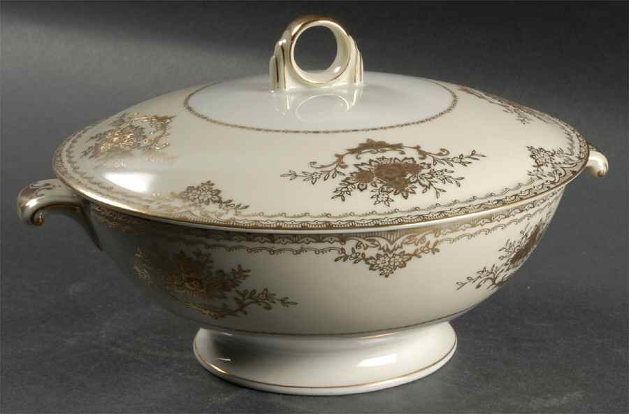 Monterey (Empire) Round Covered Vegetable by Meito-1