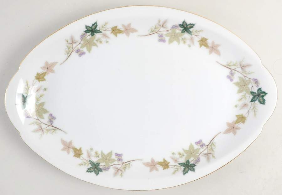 Moselle 14" Oval Serving Platter by Meito-1