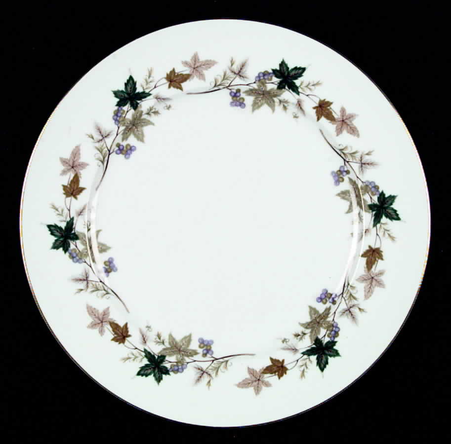 Moselle Dinner Plate by Meito-1