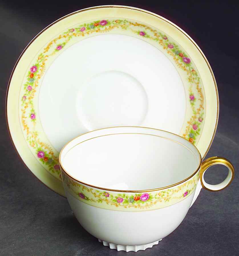 Modern Windsor Footed Cup & Saucer Set by Meito-1