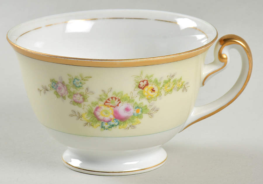 N1055a Footed Cup by Meito-1