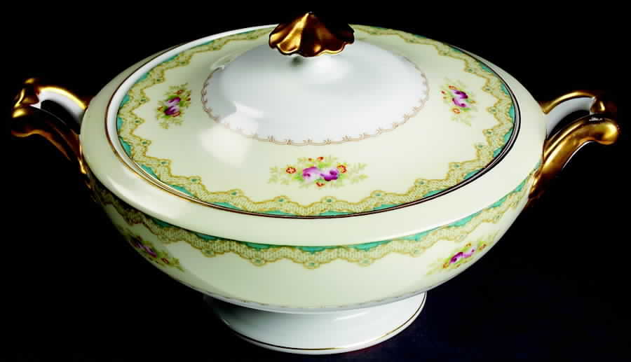 N1916 Round Covered Vegetable by Meito-1