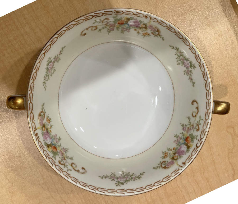 N1930 Footed Cream Soup Bowl by Meito-1