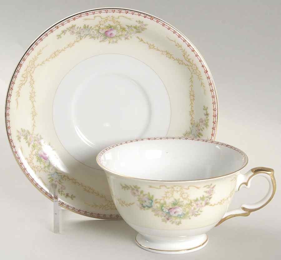 Norman Footed Cup & Saucer Set by Meito-1