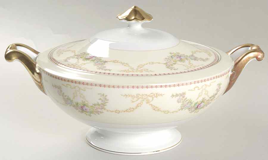 Norman Round Covered Vegetable by Meito-1