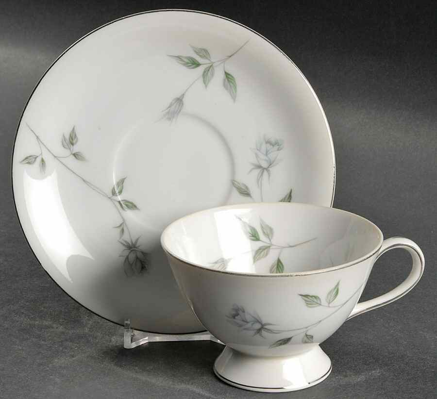 Normandy Footed Cup & Saucer Set by Meito-1