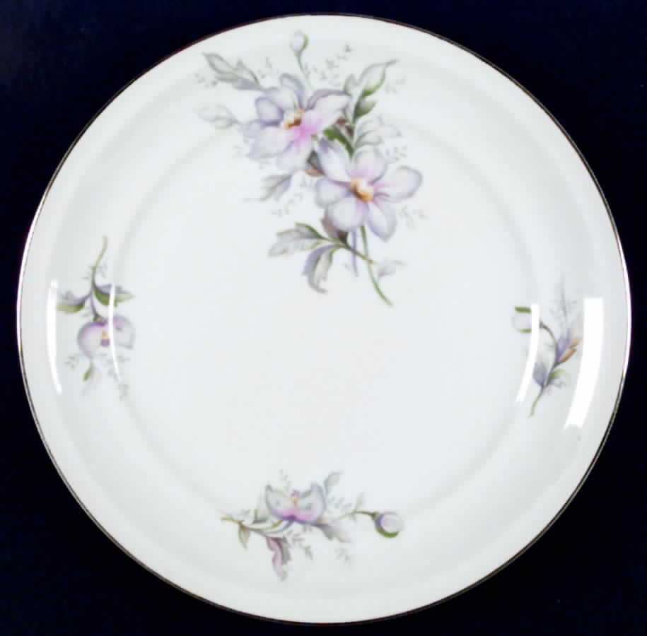 Pastelle Empire Dinner Plate by Meito-1