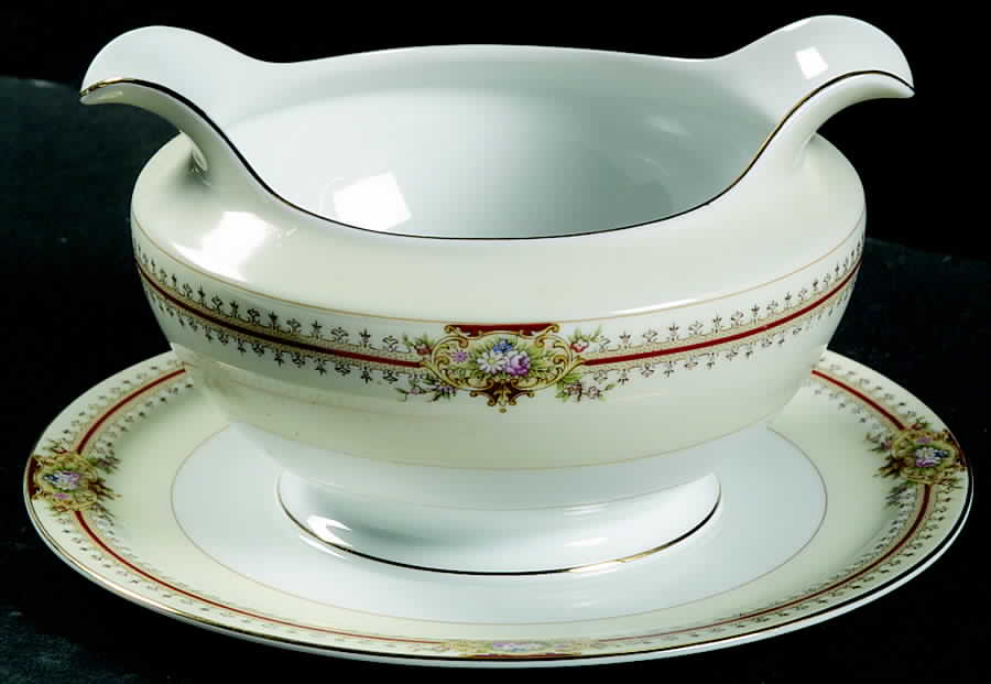 Regina Gravy Boat with Attached Underplate by Meito-1