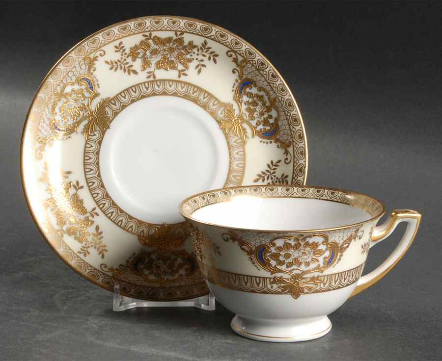 Ritz Footed Cup & Saucer Set by Meito-1