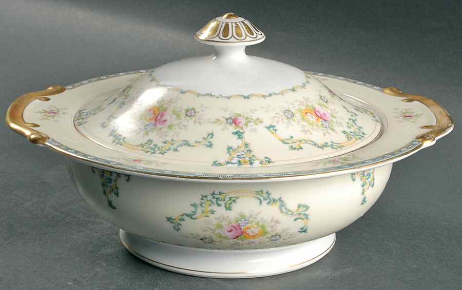 Rochambeau Round Covered Vegetable by Meito-1