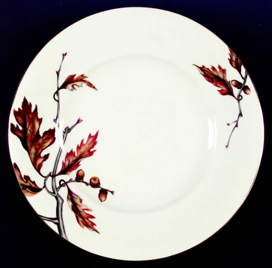 Royal Oak Dinner Plate by Meito-1