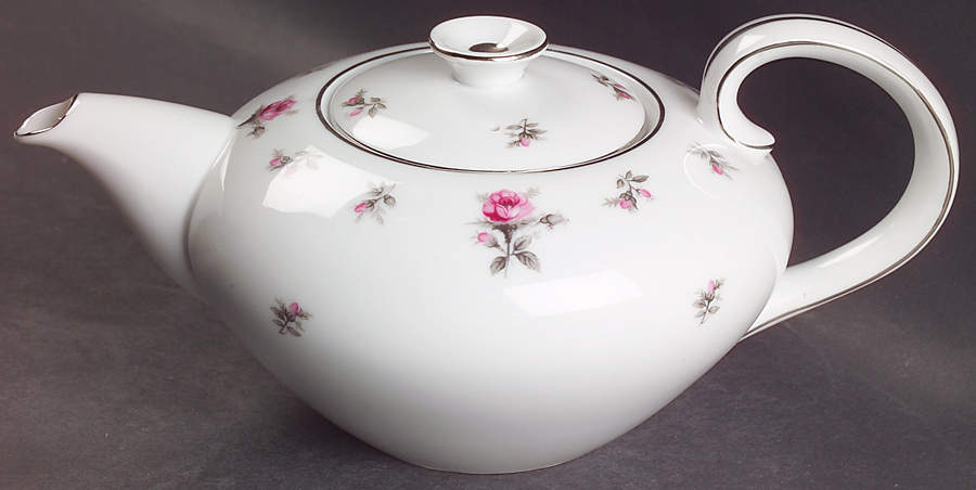 Rosechintz Teapot & Lid by Meito-1