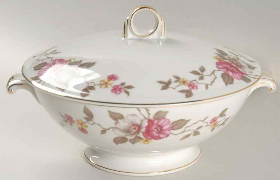 Rosella (Empire) Round Covered Vegetable by Meito-1
