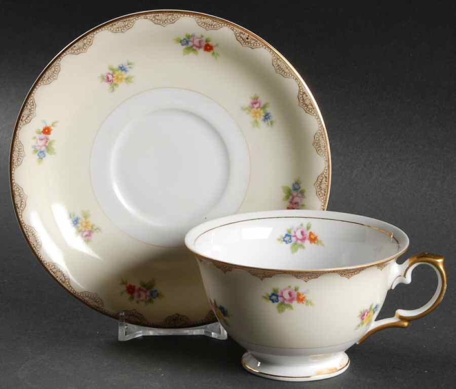Rosetta Footed Cup & Saucer Set by Meito-1