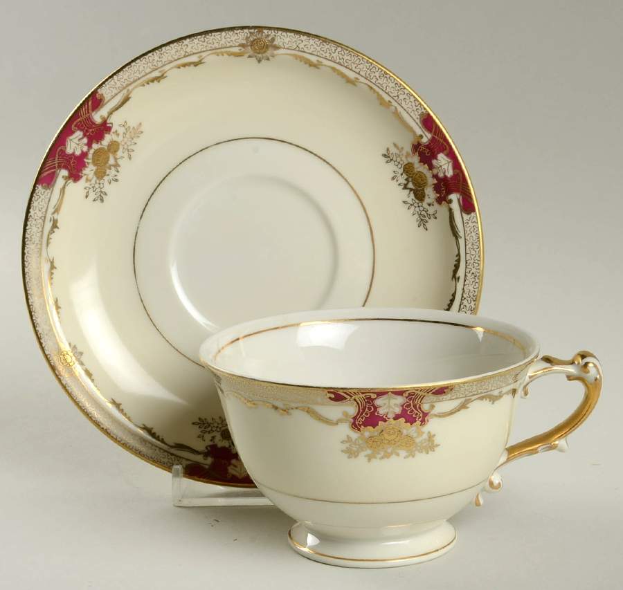 Savona (Empire Shape) Footed Cup & Saucer Set by Meito-1