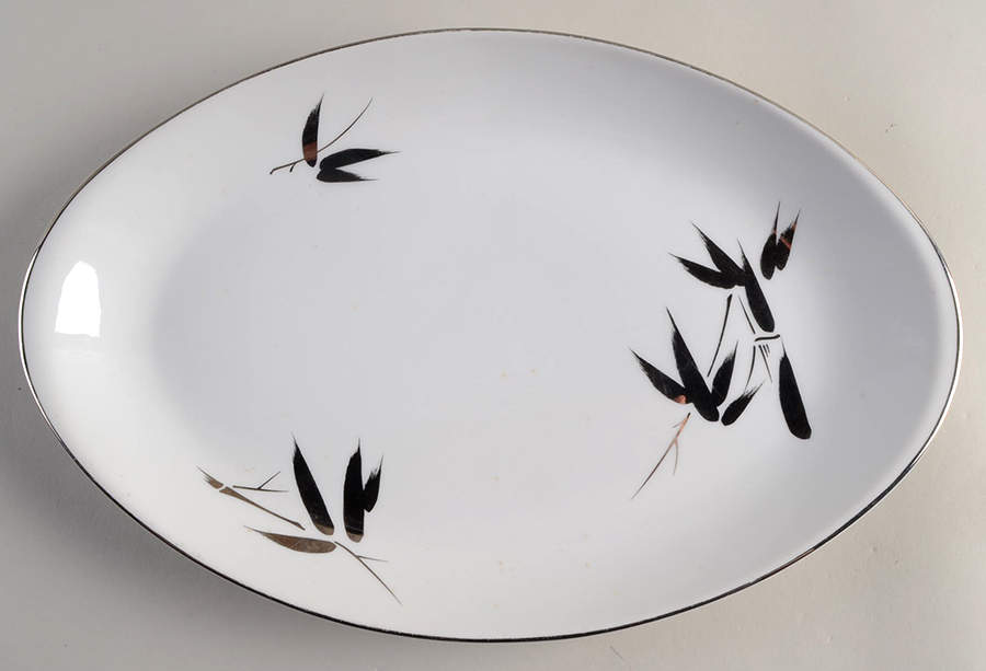 Shining Hope 13" Oval Serving Platter by Meito-1