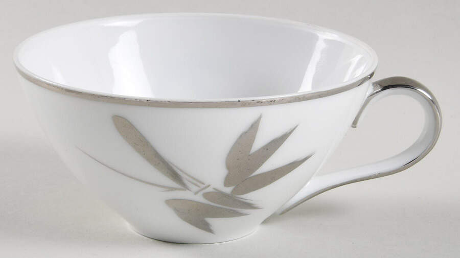 Shining Hope Flat Cup by Meito-1