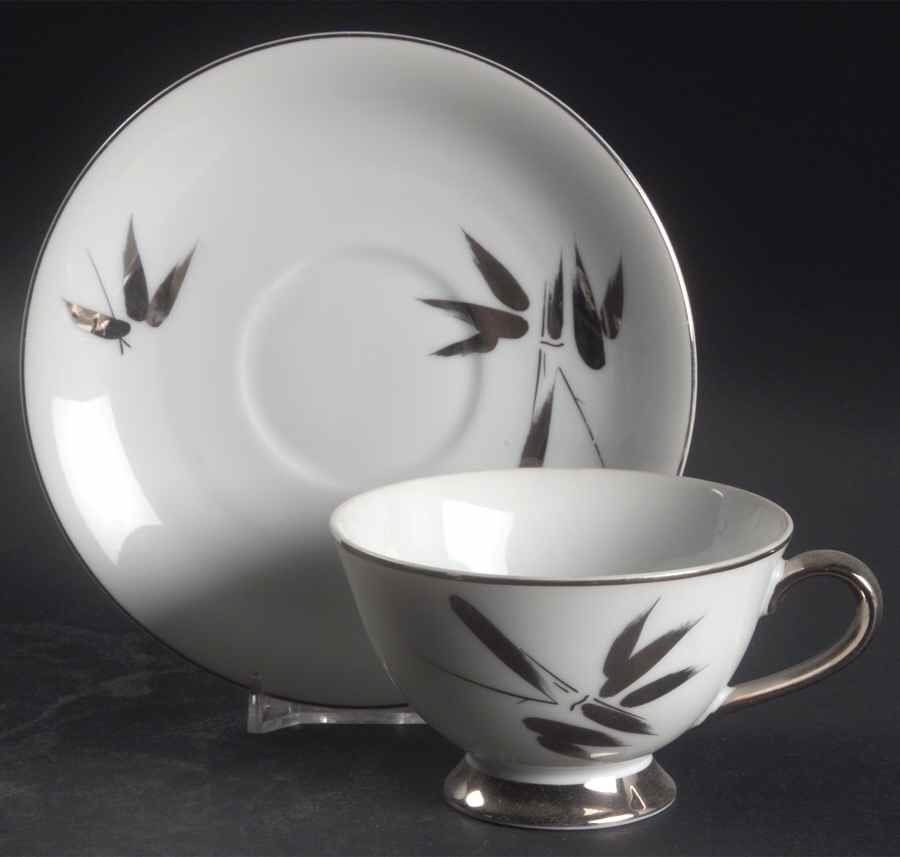 Shining Hope Footed Cup & Saucer Set by Meito-1