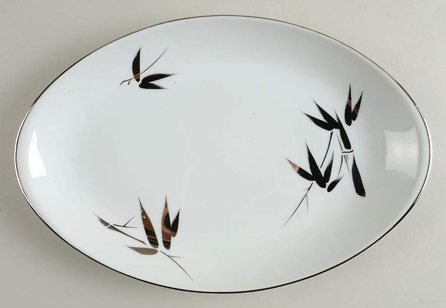 Shining Hope 14" Oval Serving Platter by Meito-1