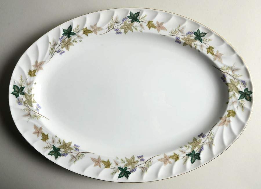 Surrey 16" Oval Serving Platter by Meito-1