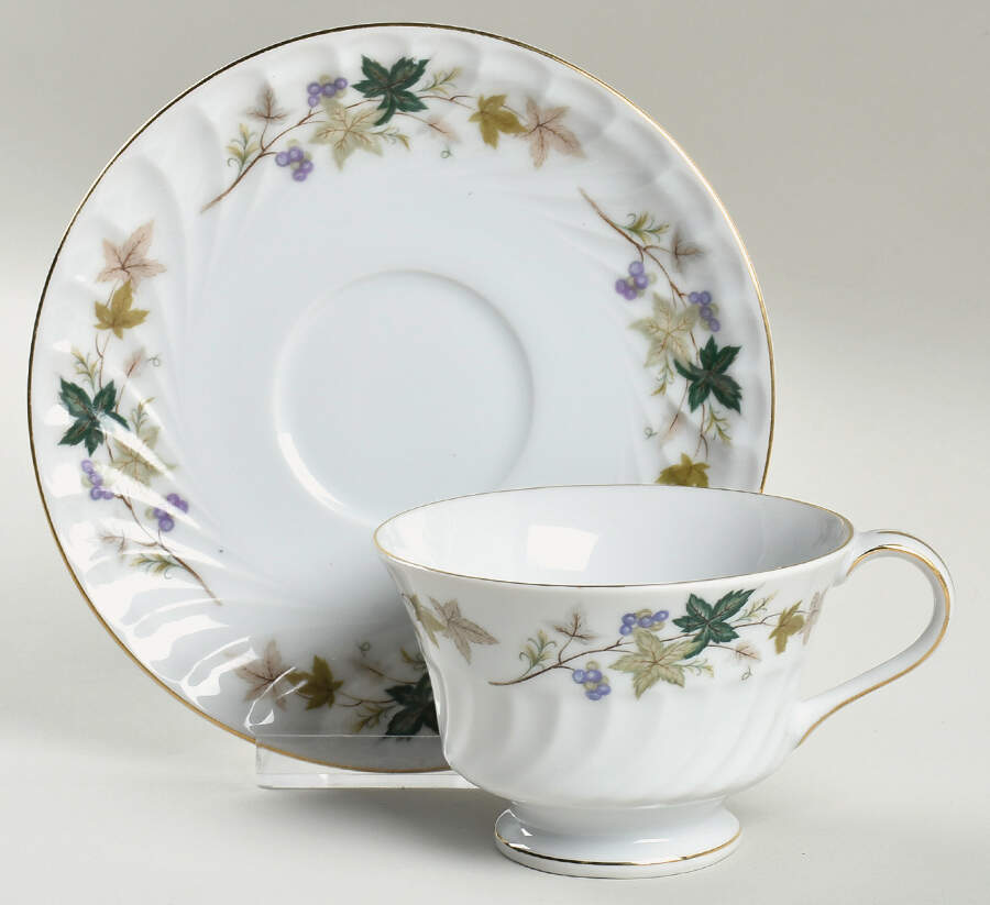 Surrey Footed Cup & Saucer Set by Meito-1