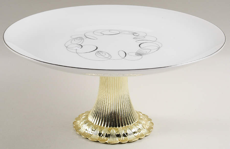Tempo Cake Stand with 4"-5" Metal Pedestal  Hc by Meito-1