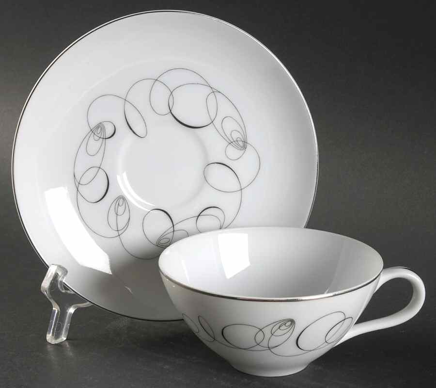 Tempo Flat Cup & Saucer Set by Meito-1