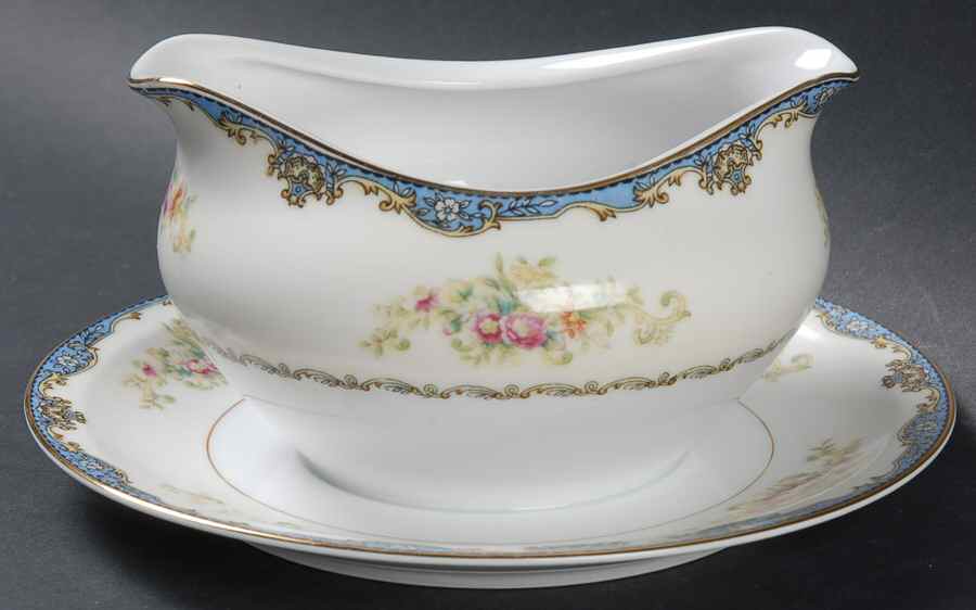 Thames Gravy Boat with Attached Underplate by Meito-1