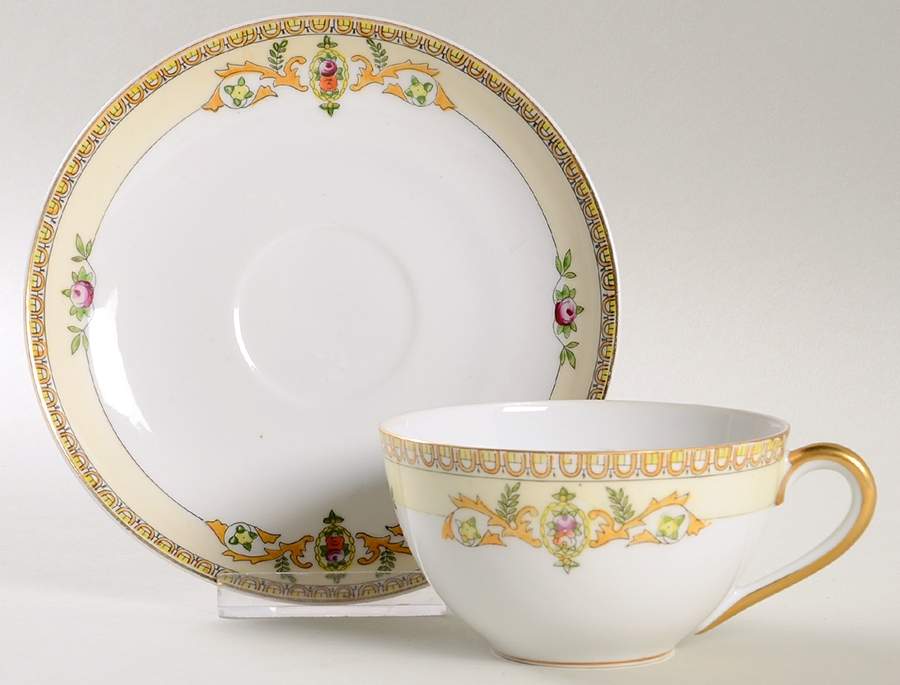 Toledo Flat Cup & Saucer Set by Meito-1