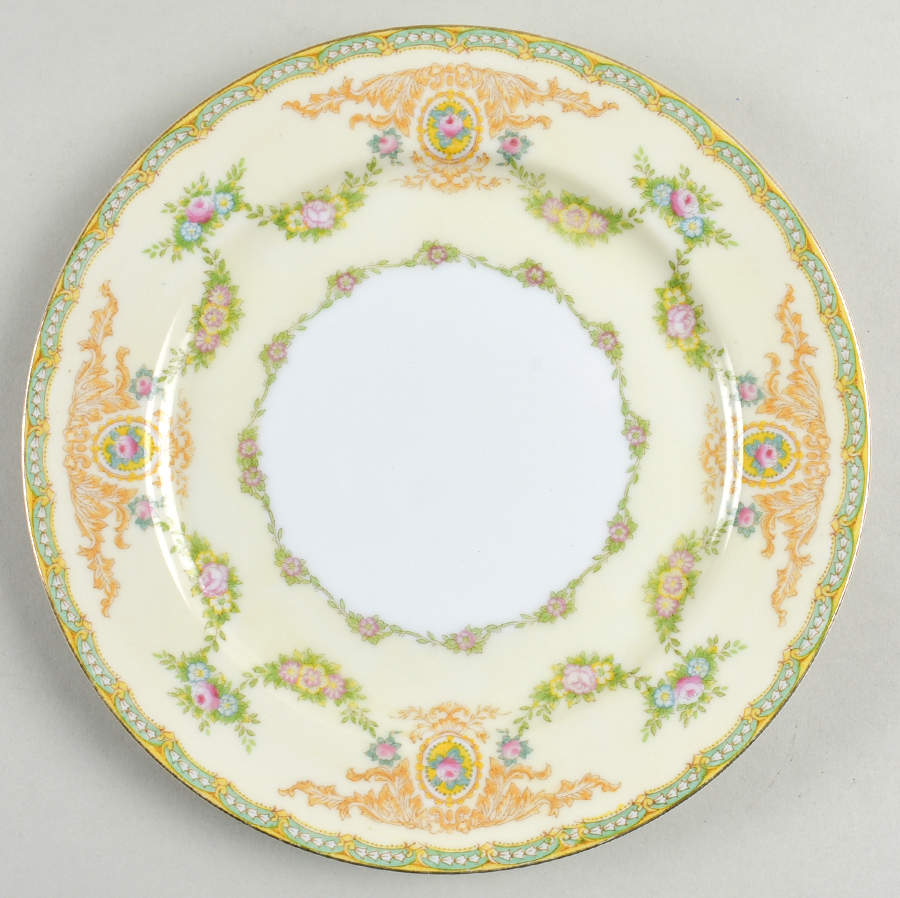 Trianon Luncheon Plate by Meito-1