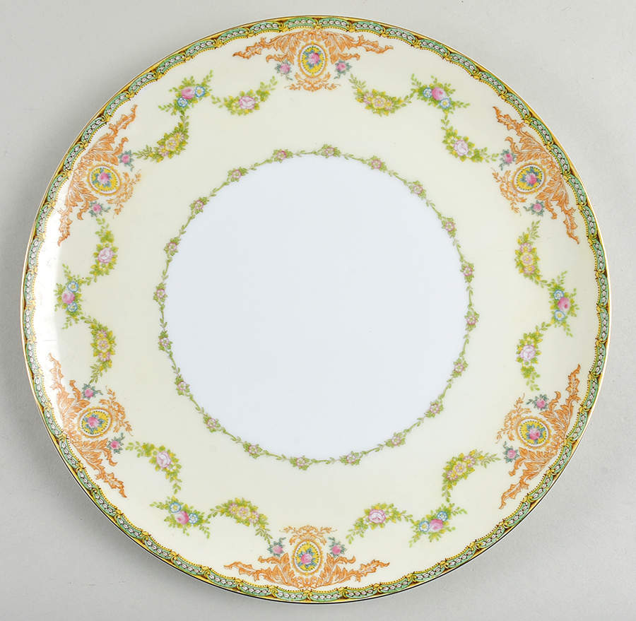 Trianon 12" Chop Plate (Round Platter) by Meito-1