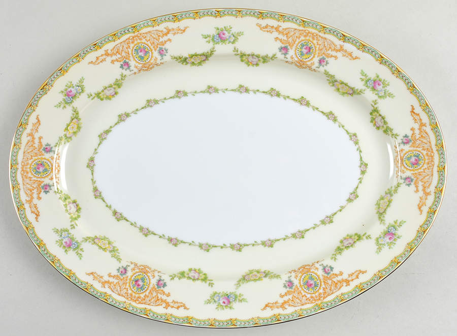 Trianon 14" Oval Serving Platter by Meito-1