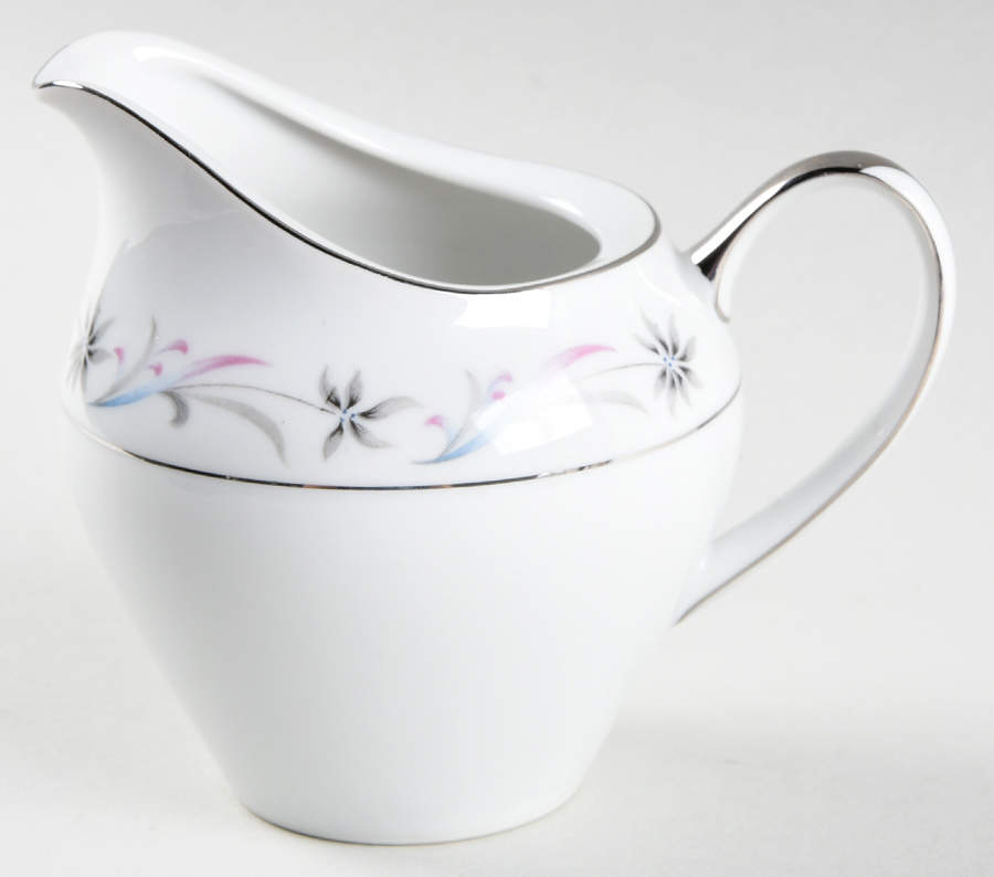 Troy (Blue & Pink Floral) Creamer by Meito-1