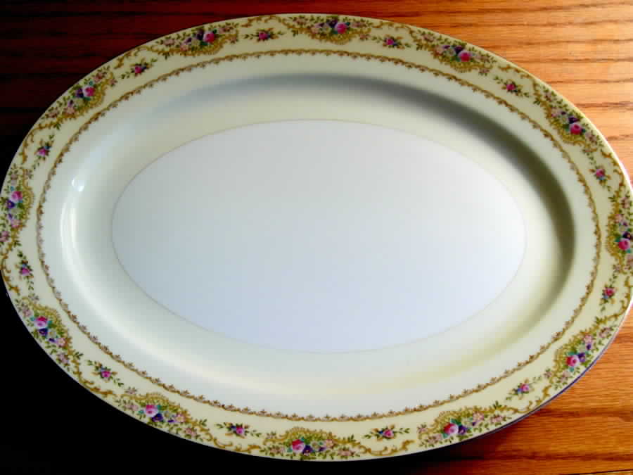 V1568 12" Oval Serving Platter by Meito-1