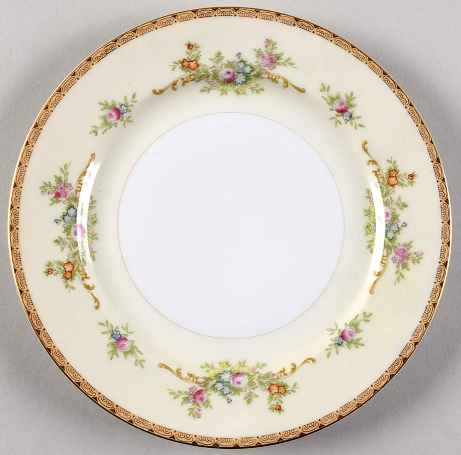 V1667  Salad Plate by Meito-1