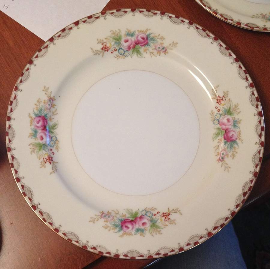 V1668 Salad Plate by Meito-1