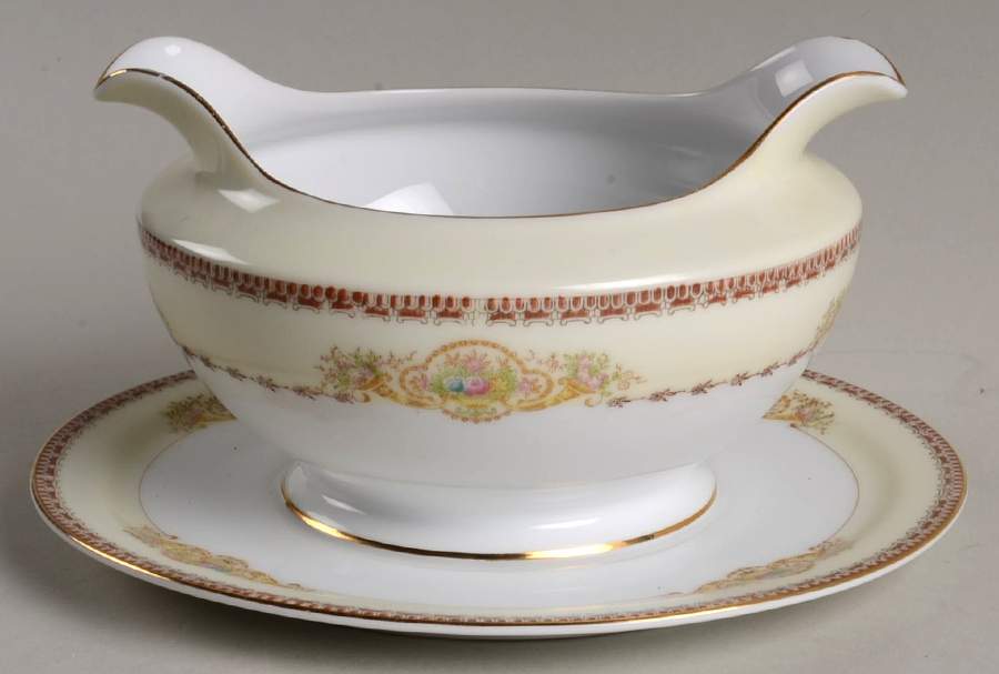 V1981 Gravy Boat with Attached Underplate by Meito-1