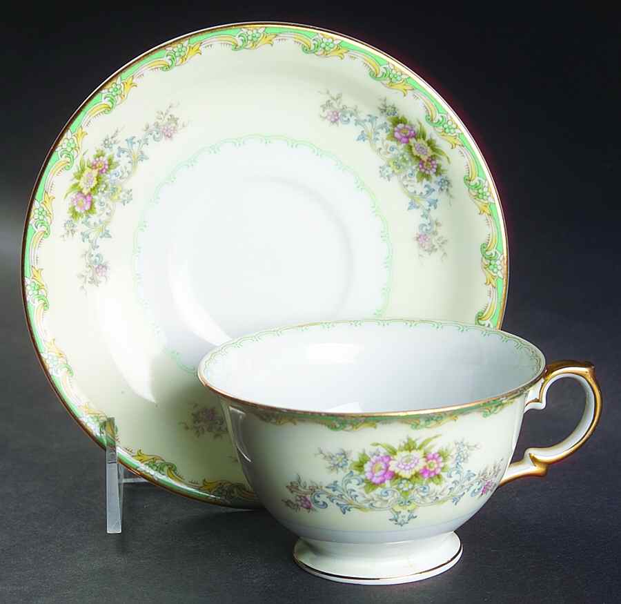 V2115 Footed Cup & Saucer Set by Meito-1