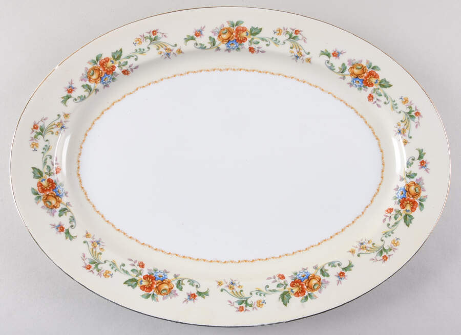 V2158 16" Oval Serving Platter by Meito-1