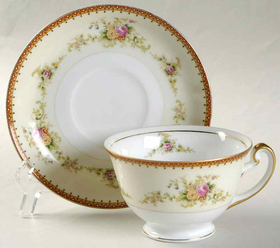 V2159 Footed Cup & Saucer Set by Meito-1