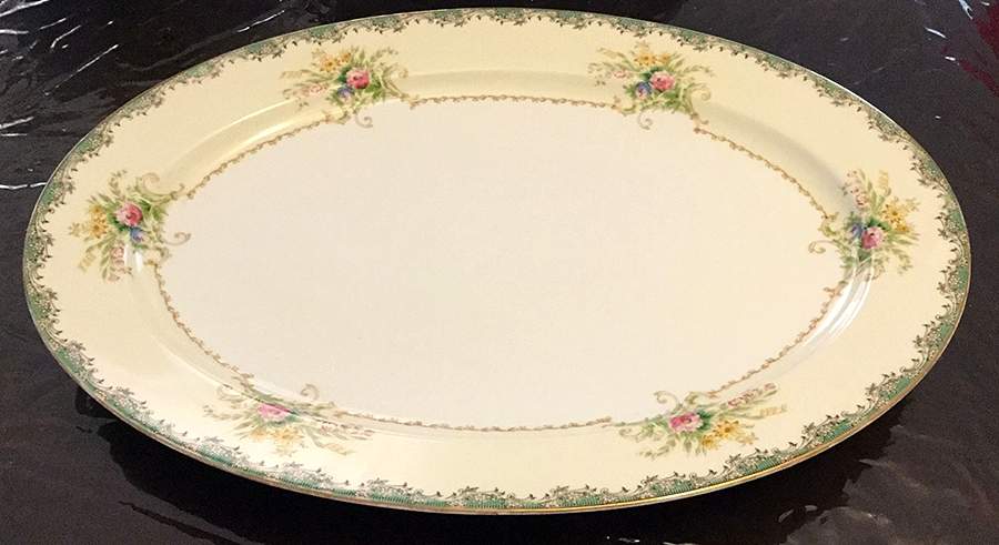 V2160 12" Oval Serving Platter by Meito-1