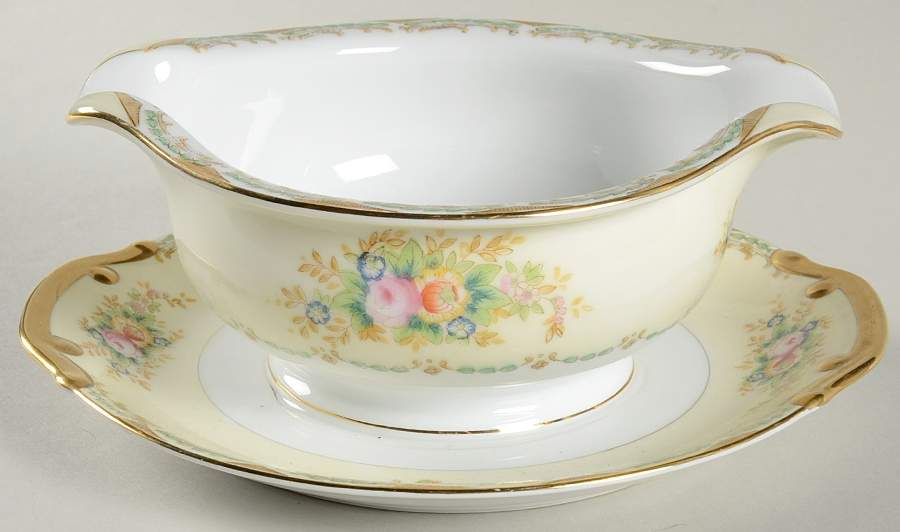 V903 Gravy Boat with Attached Underplate by Meito-1