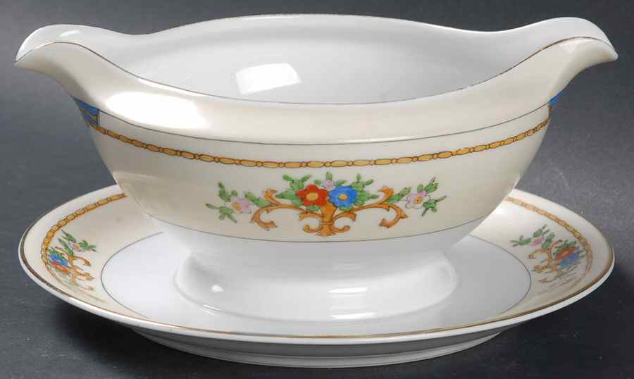 Warren Gravy Boat with Attached Underplate by Meito-1