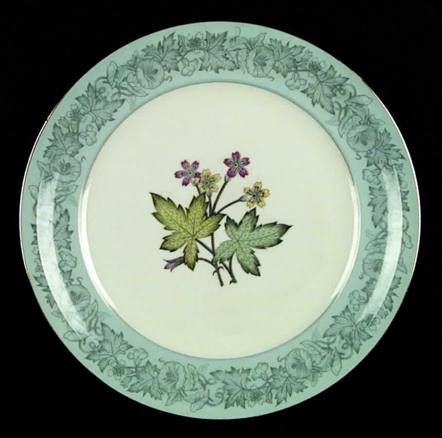 Wild Cherry Dinner Plate by Meito-1